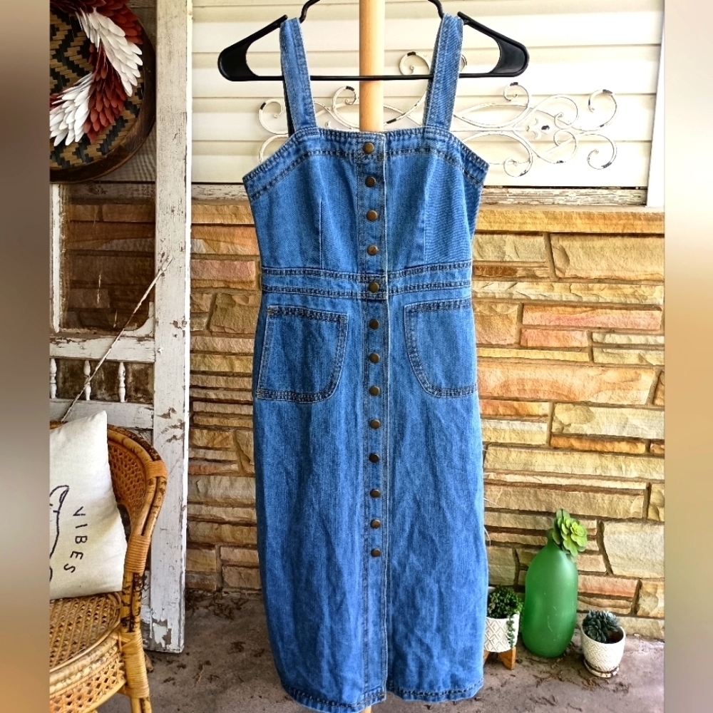 Blue Denim Button-Down Dress_Medium
